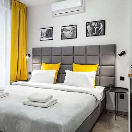 קרקוב Househost Apartment: Miodowa 42/8A Street מראה חיצוני תמונה