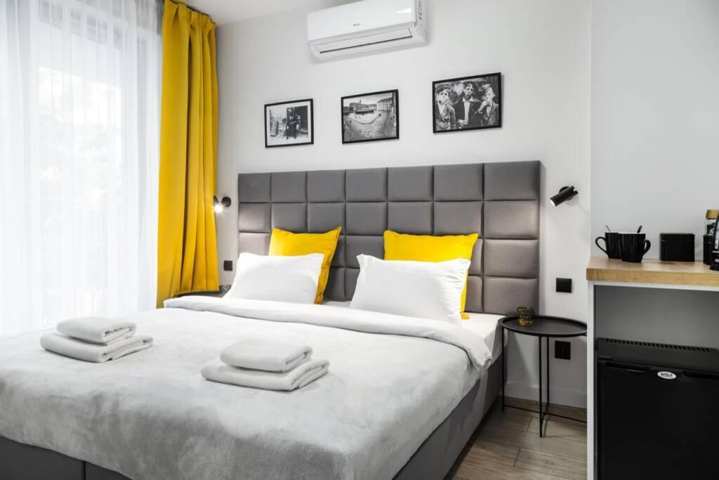 קרקוב Househost Apartment: Miodowa 42/8A Street מראה חיצוני תמונה